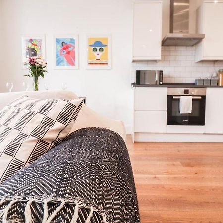 Modern & Spacious 1 Bedroom Clapham Junction Flat Λονδίνο Εξωτερικό φωτογραφία
