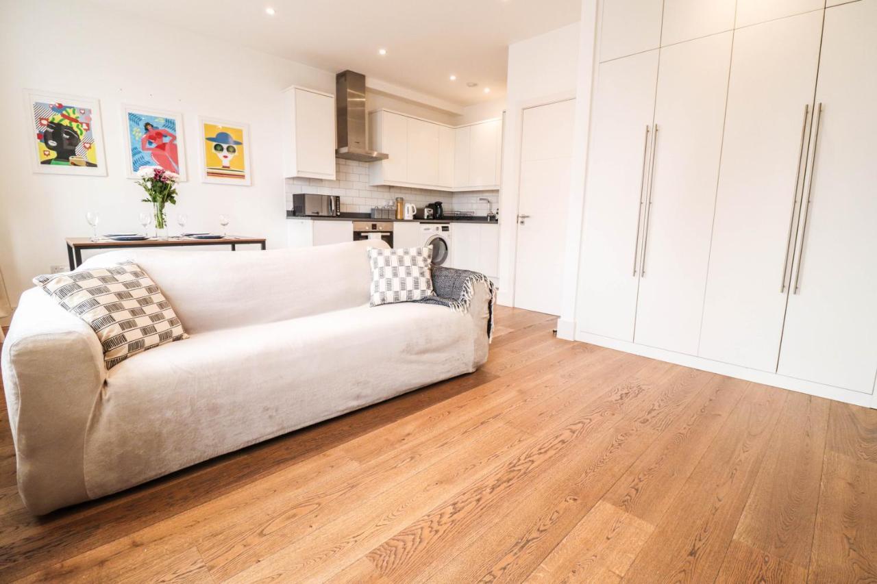 Modern & Spacious 1 Bedroom Clapham Junction Flat Λονδίνο Εξωτερικό φωτογραφία