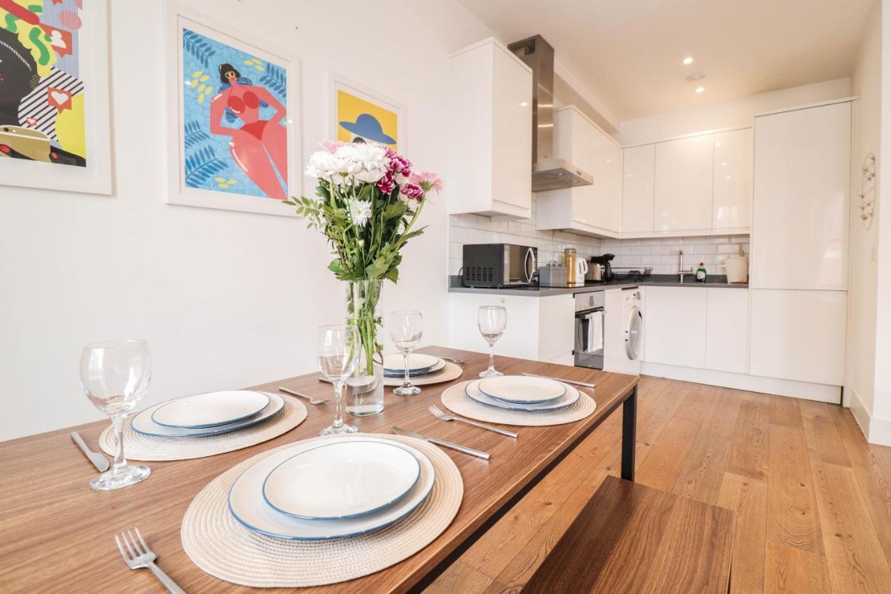 Modern & Spacious 1 Bedroom Clapham Junction Flat Λονδίνο Εξωτερικό φωτογραφία